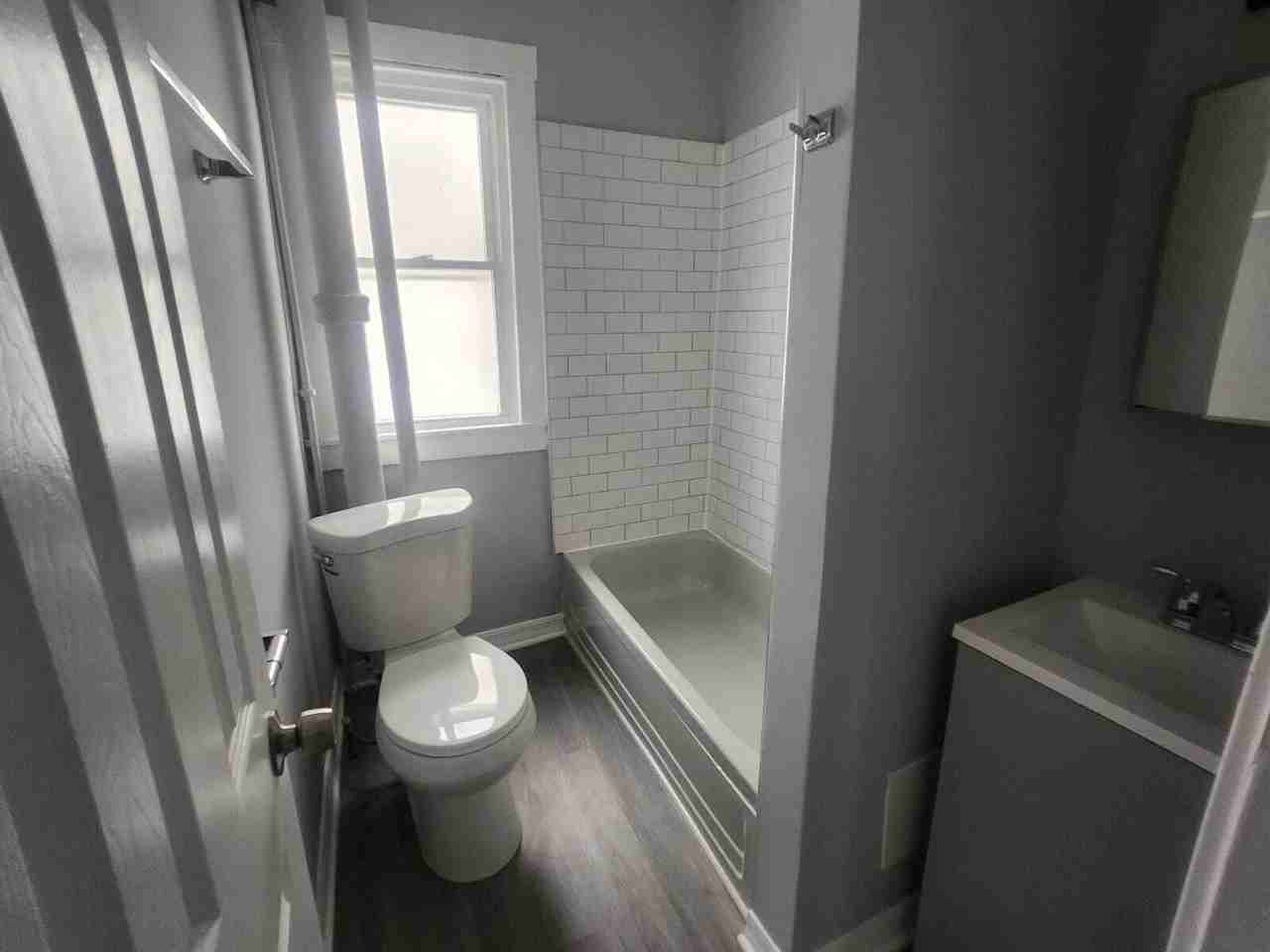 8927 S Muskegon Ave #2B - Photo 2 of 10