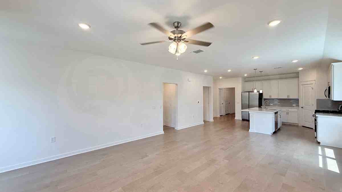 7504 Sparkling Light Dr - Photo 7 of 23