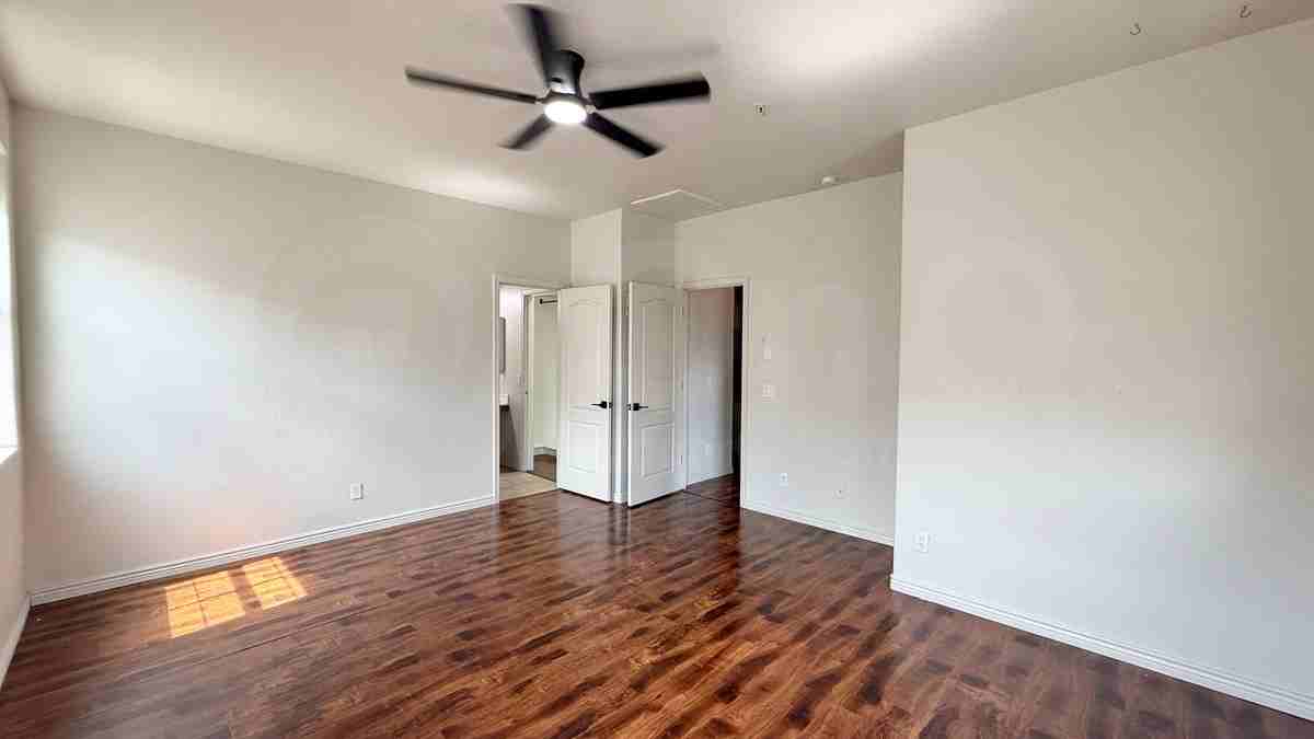 7506 S 29th Way - Photo 7 of 12