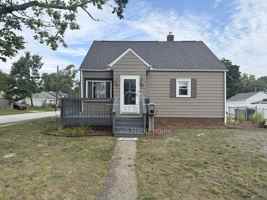 featured image of 33 Pierce Ave