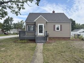 33 Pierce Ave - Photo 1 of 1
