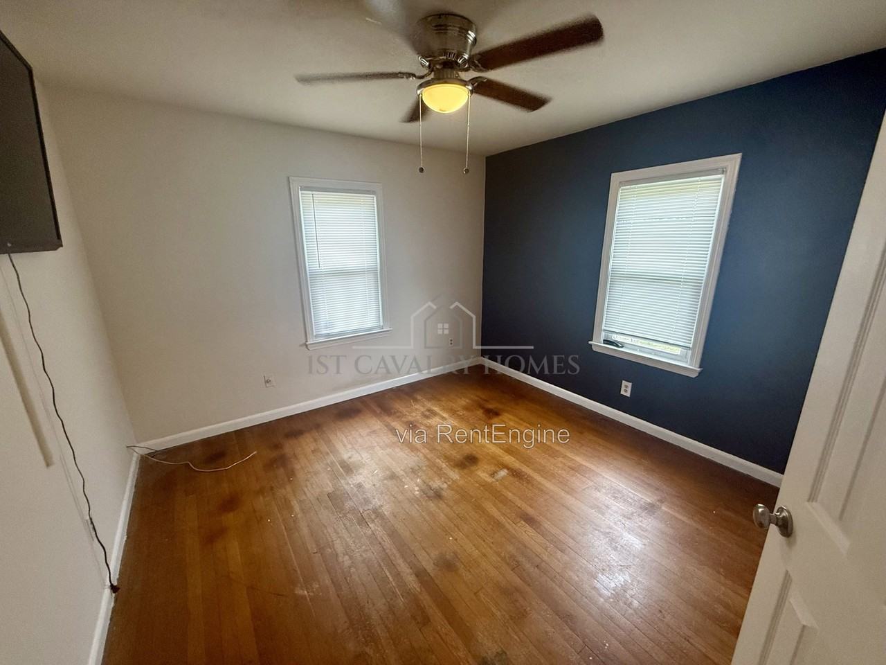 33 Pierce Ave - Photo 6 of 11