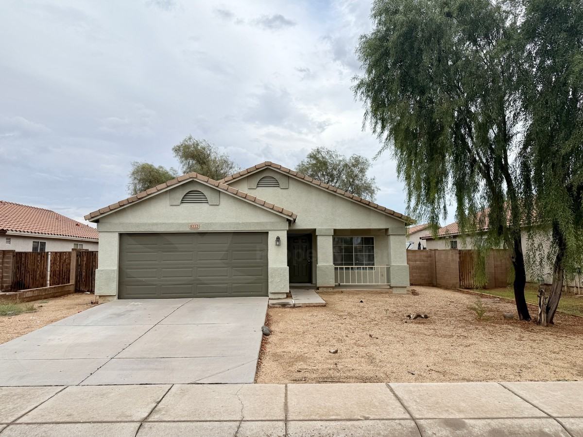 8222 W Pima St