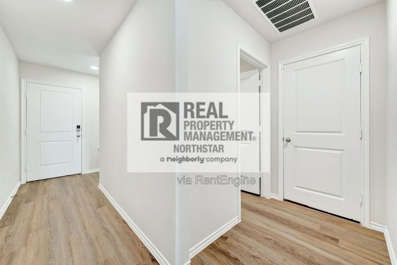 848 Good Cheer Ln - Photo 4 of 37