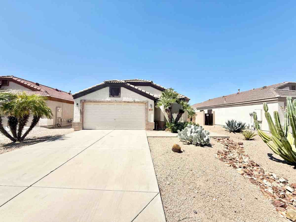 15532 W Port Royale Ln - Photo 5 of 39
