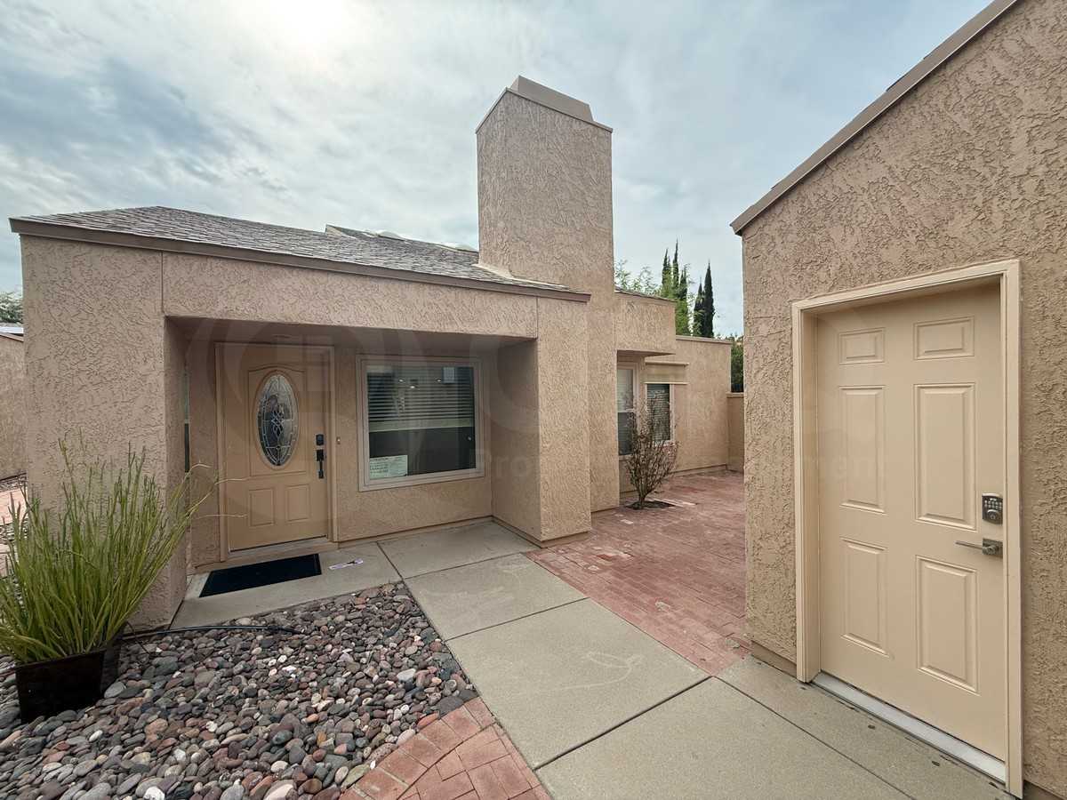3160 N Brittlebush Ln - Photo 3 of 25