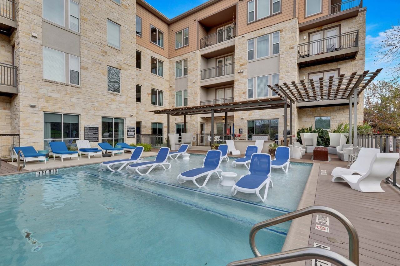 1900 Barton Springs Rd #3039