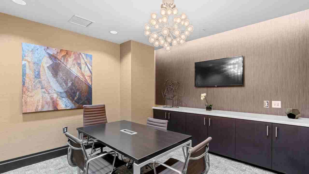 Radiant Fairfax Ridge - Photo 4 of 40