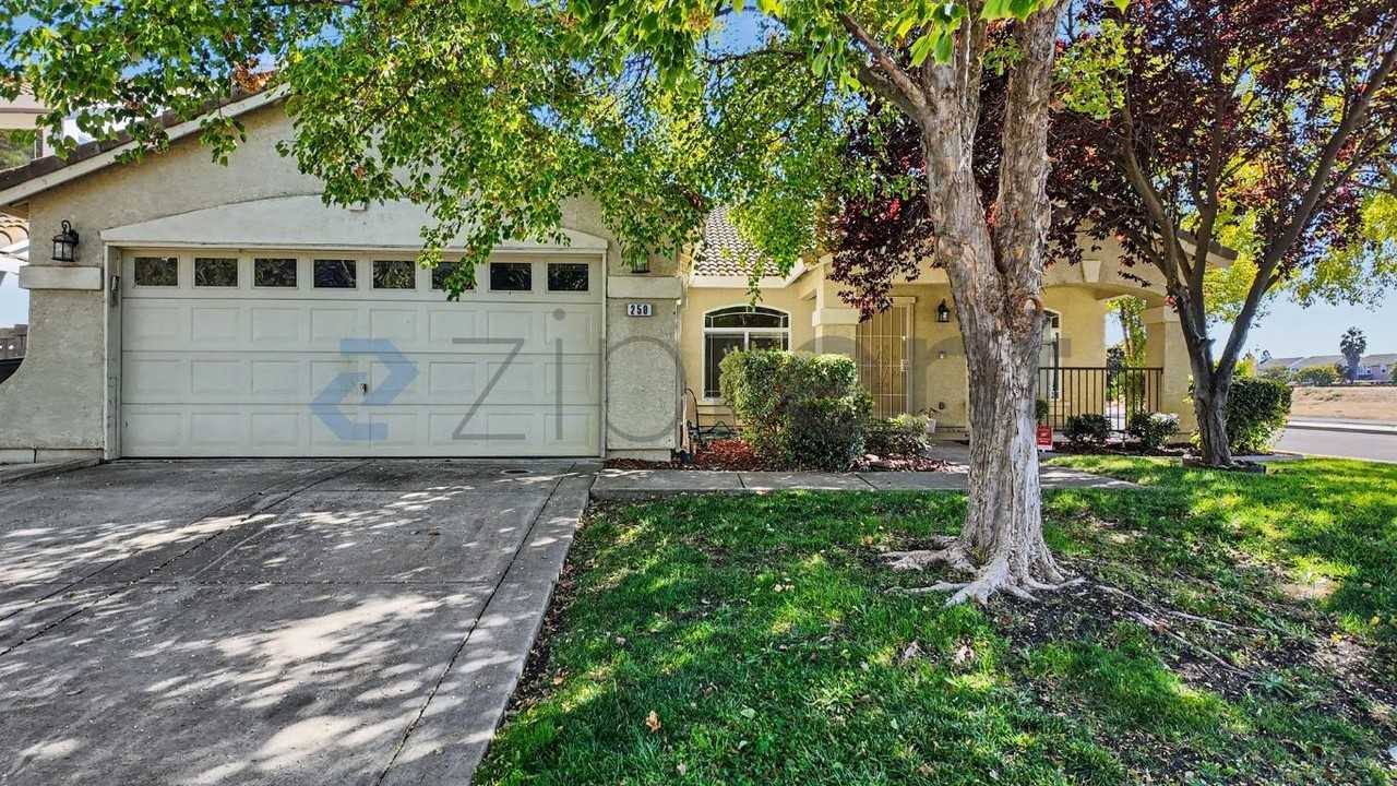 250 Bill Bean Cir - Photo 6 of 50