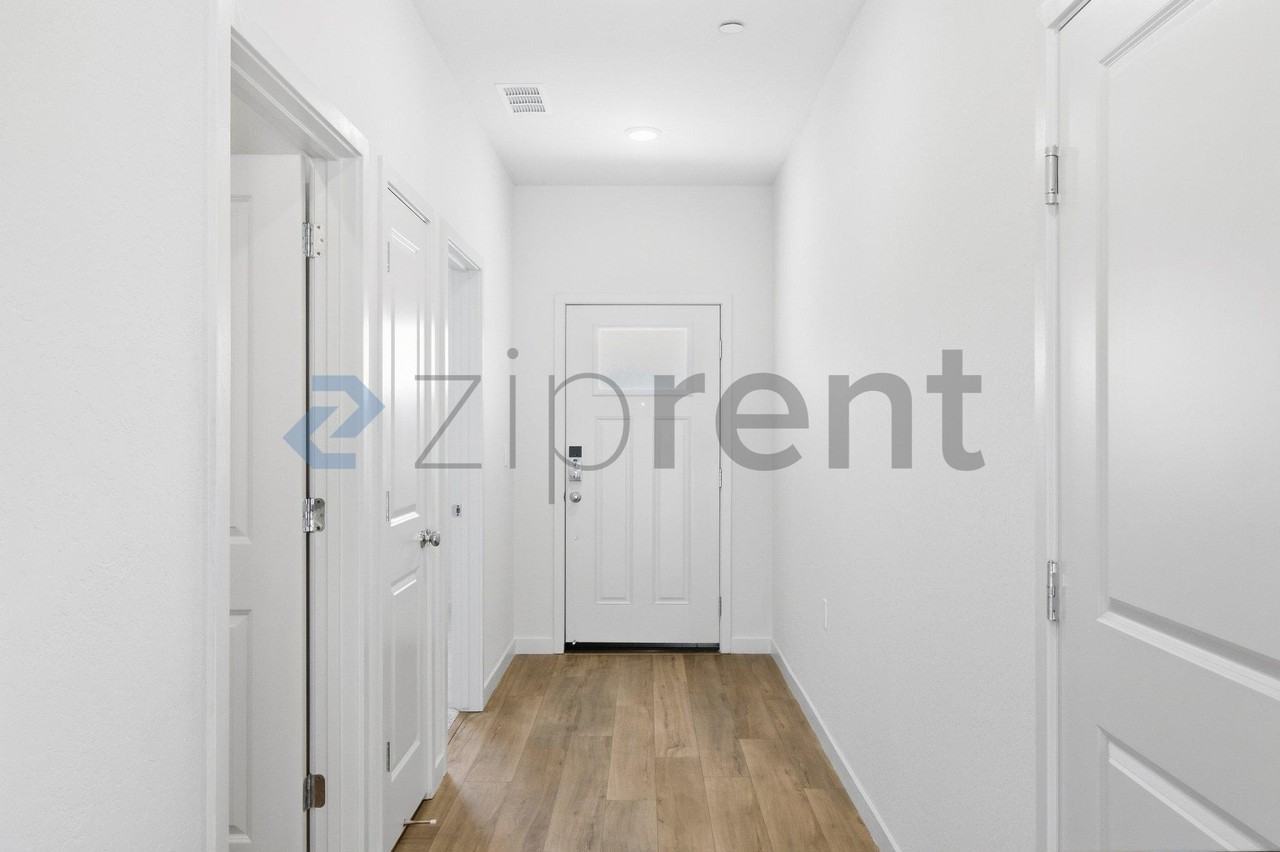 4770 Sami Jo Dr - Photo 5 of 36