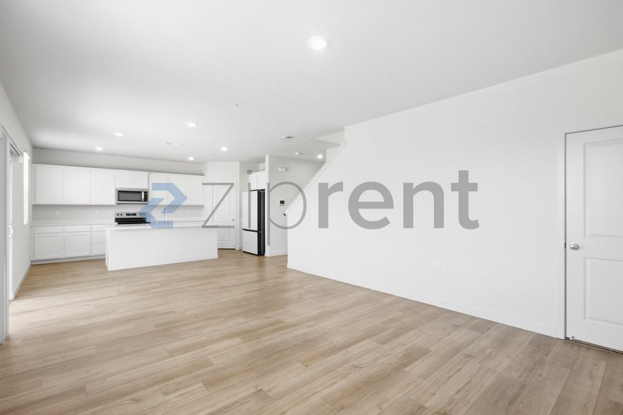 4770 Sami Jo Dr - Photo 7 of 36