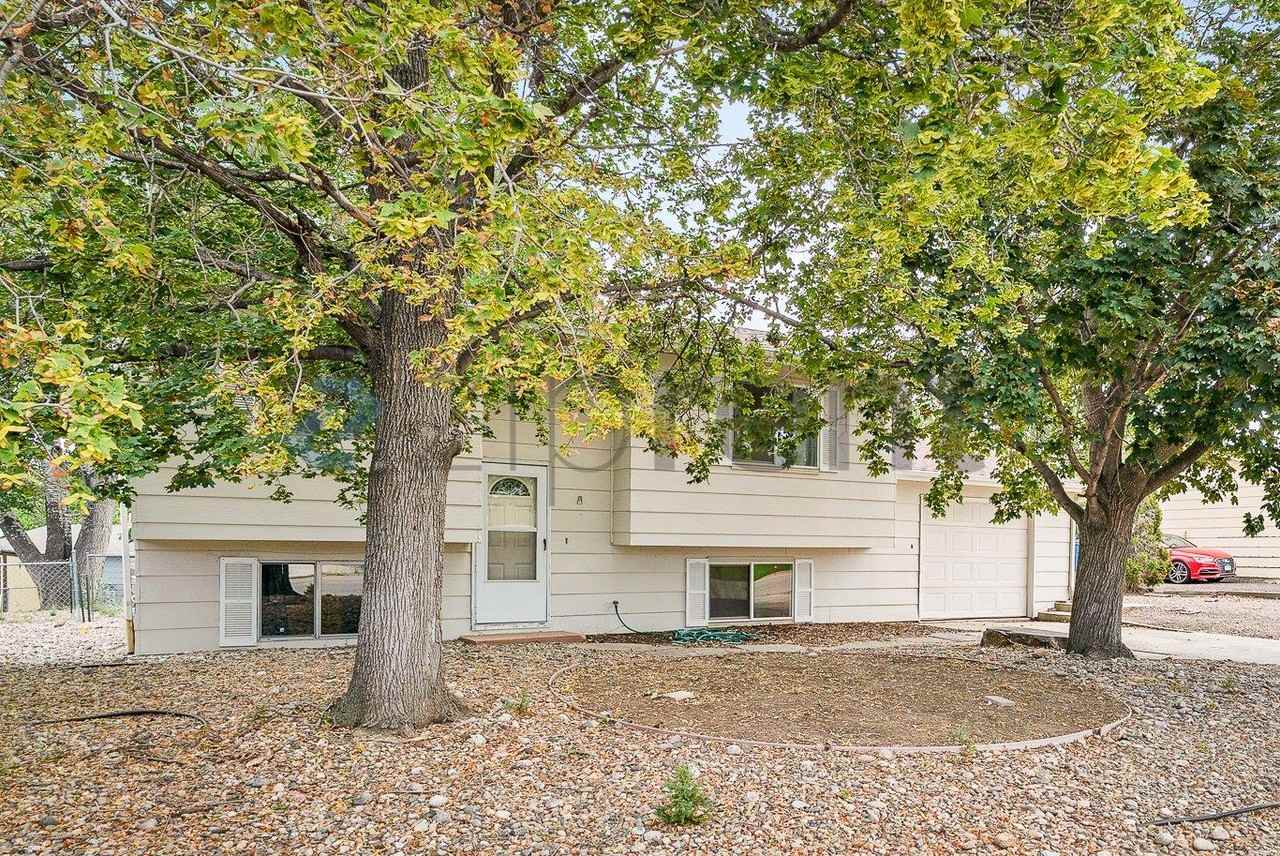 6404 Constellation Dr - Photo 4 of 38