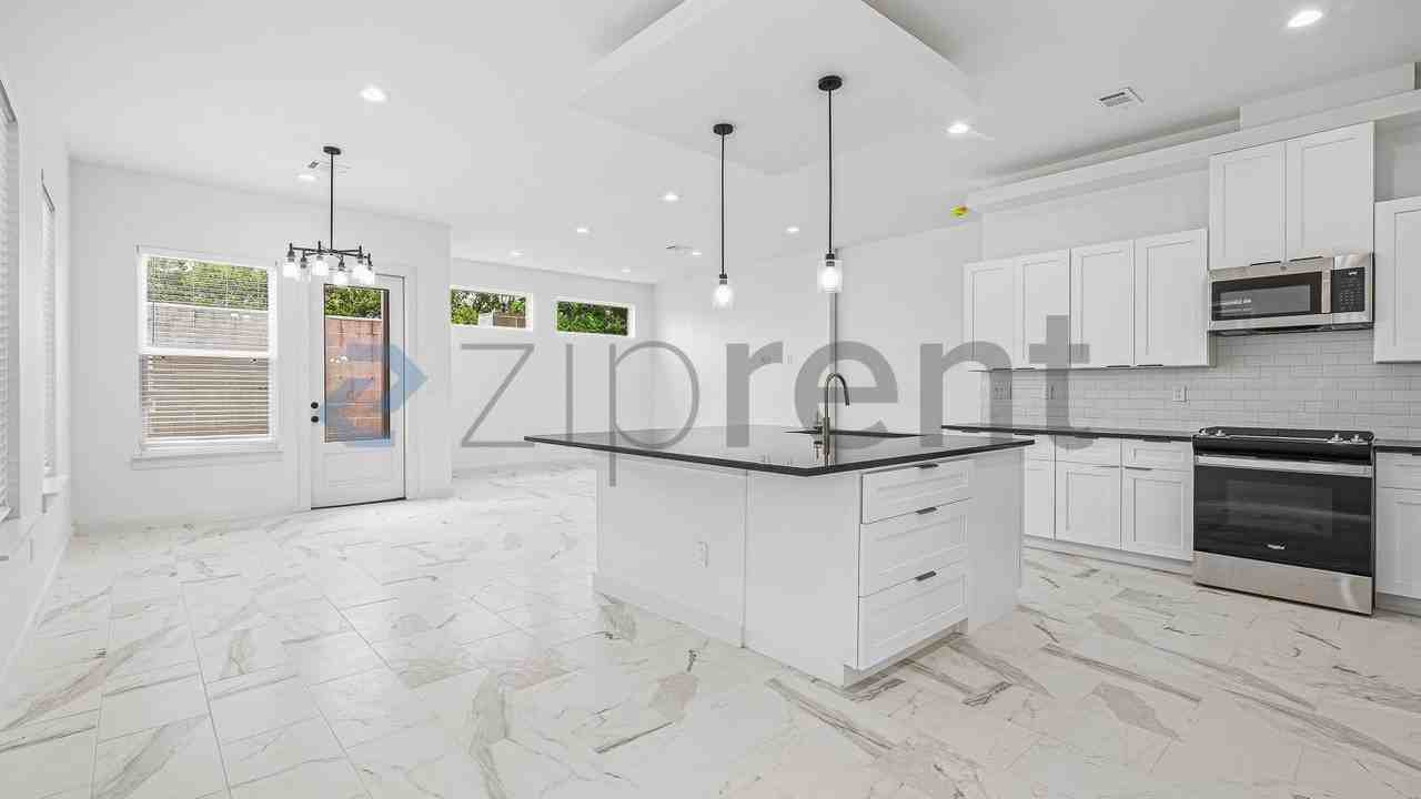 2920 El Fenice Ln - Photo 2 of 22