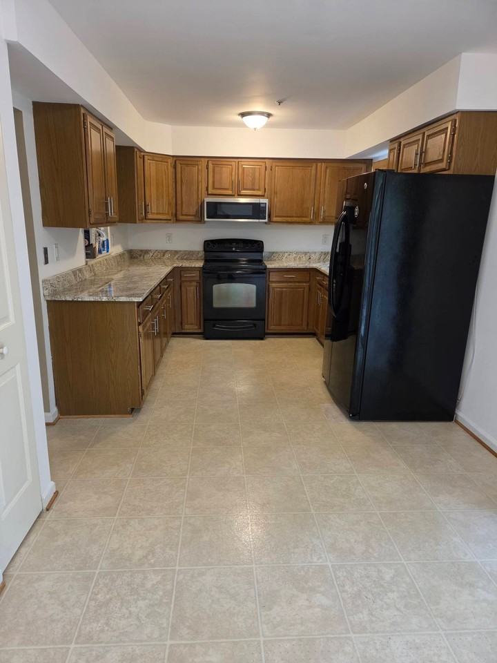 14549 Governor Sprigg Pl #0 - Photo 6 of 20
