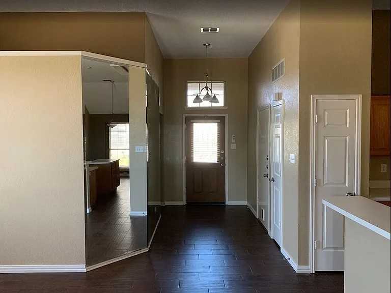 18504 Shadow Ridge Dr #NA - Photo 7 of 31