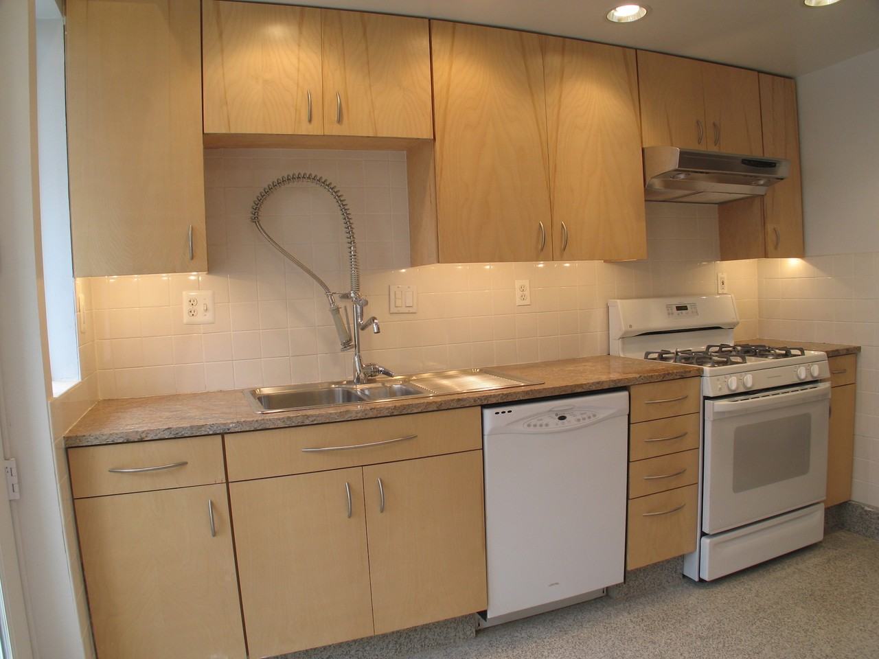1414 S Beulah St #NA - Photo 7 of 44