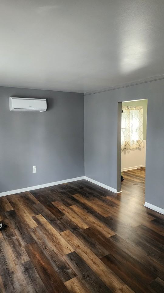 11608 Syracuse St #NA - Photo 2 of 7