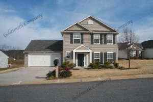 featured image of 935 Breezewood Ct