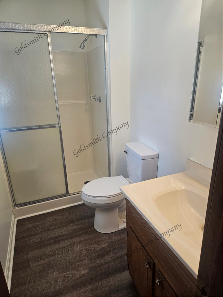 100 Wilma Dr - Photo 6 of 8