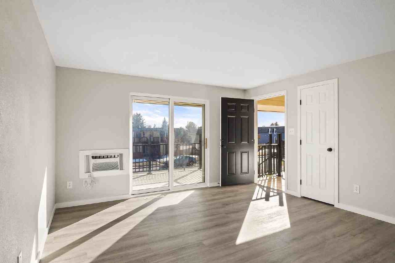 2406 Pattison Ave Apt D - Photo 7 of 21