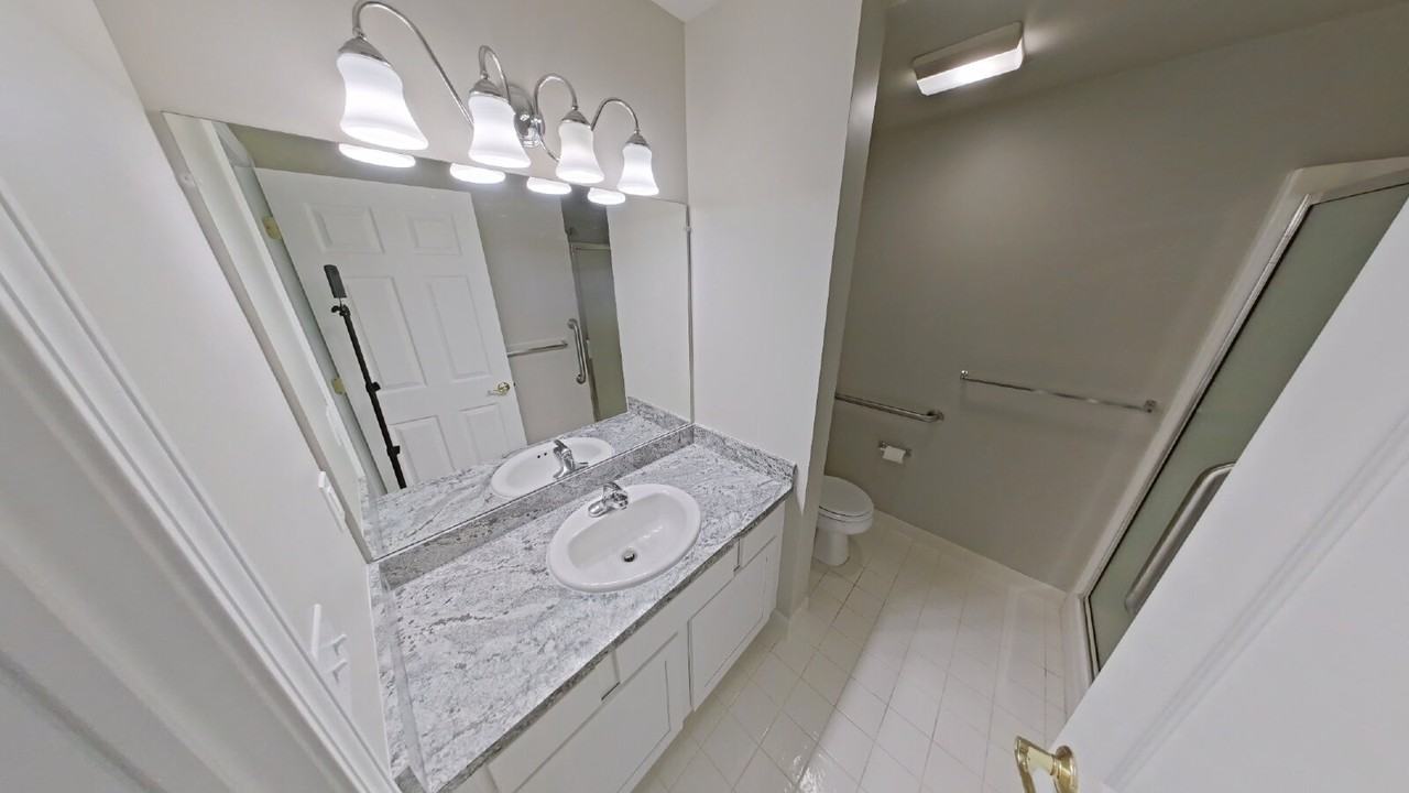 33550 Utica Rd - Photo 5 of 10