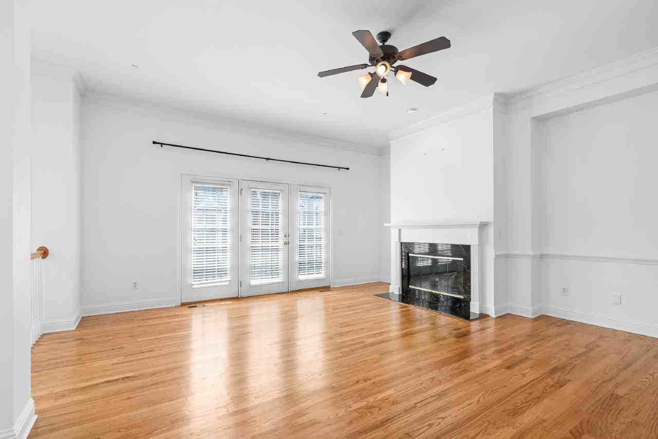 312 Creekbank Way Se - Photo 5 of 41
