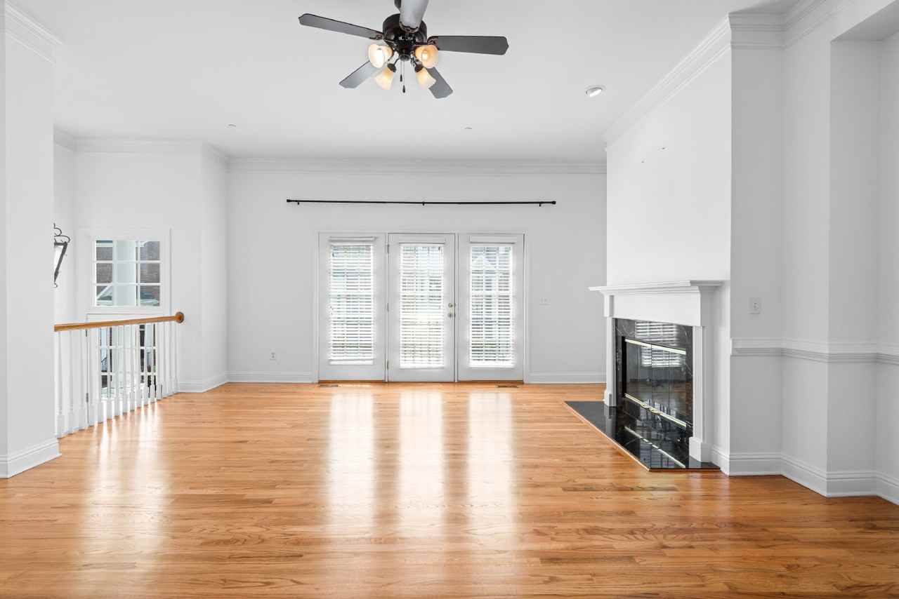 312 Creekbank Way Se - Photo 6 of 41