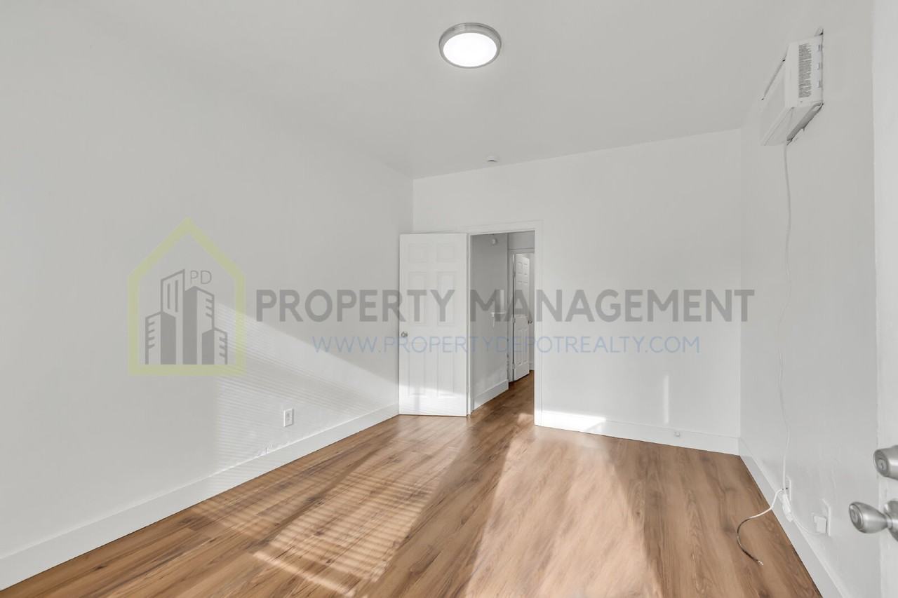 2519 Freeport Blvd Apt 1 - Photo 4 of 10