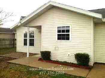 190 Highland Blvd - Photo 3 of 16