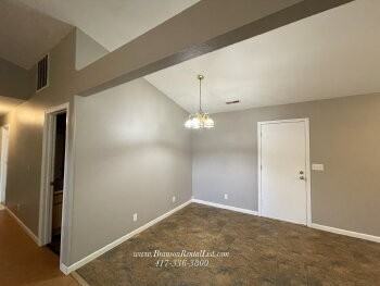 190 Highland Blvd - Photo 5 of 16