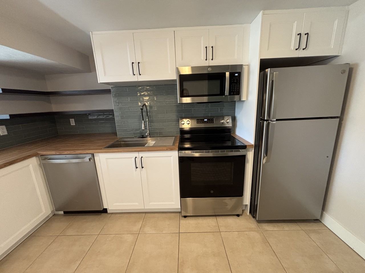 1431 Dawn Dr - Photo 6 of 22