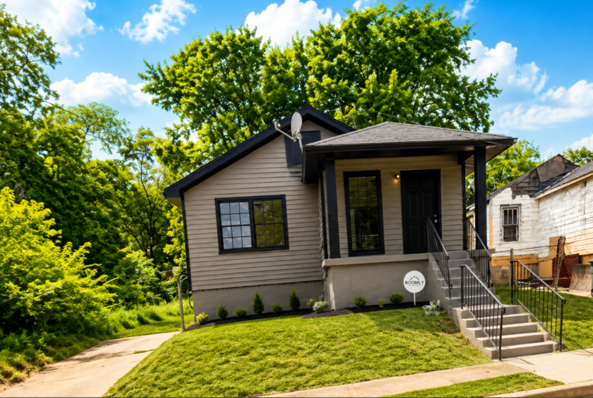 1819 Bismark St - Photo 3 of 5
