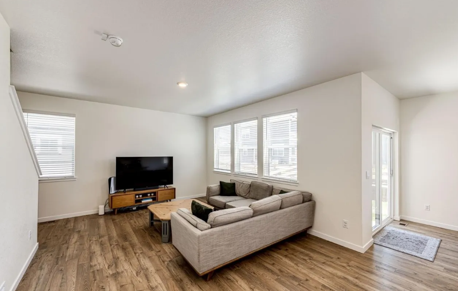 114 Coyote St - Photo 6 of 27