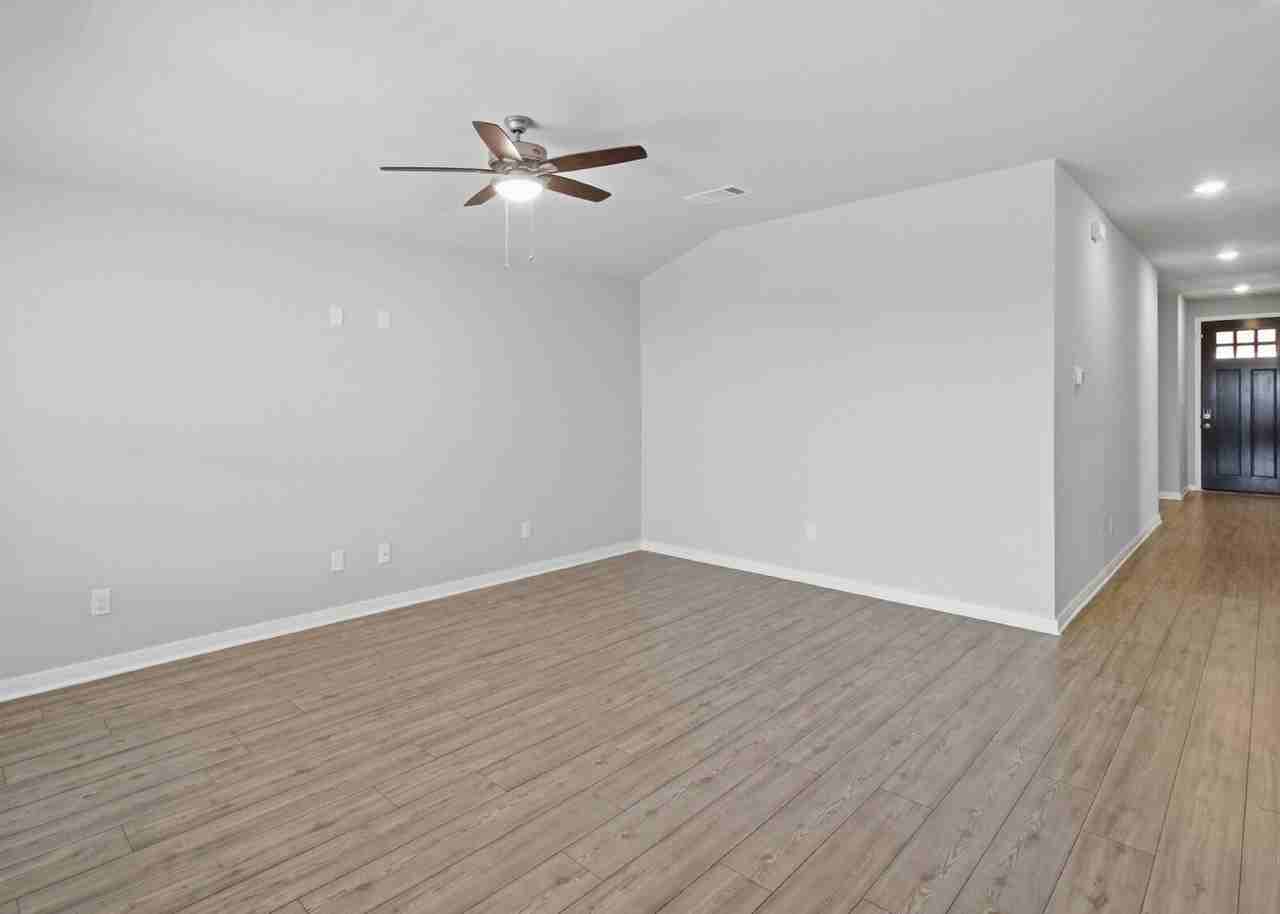 3045 Charyn Way - Photo 7 of 30