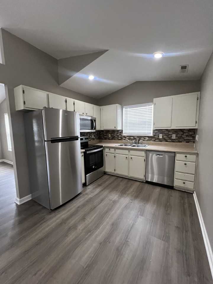 101 Highland Ct - Photo 5 of 8