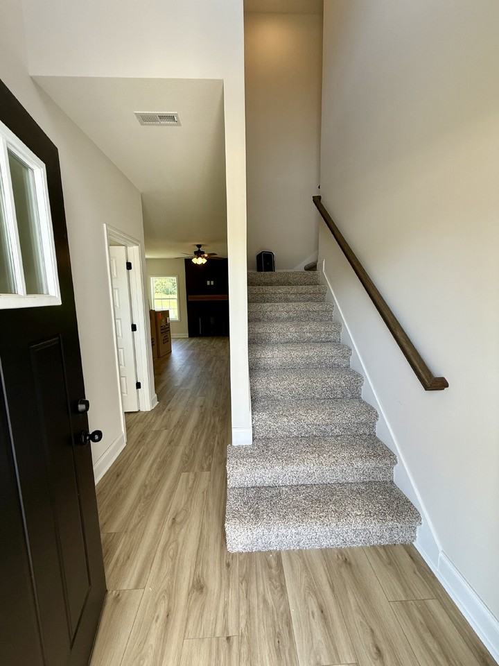 174 Dewberry Ct - Photo 4 of 27