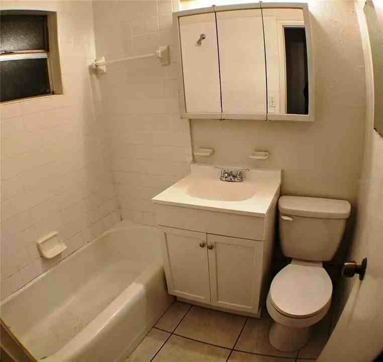 2906 N Orange Ave - Photo 4 of 9
