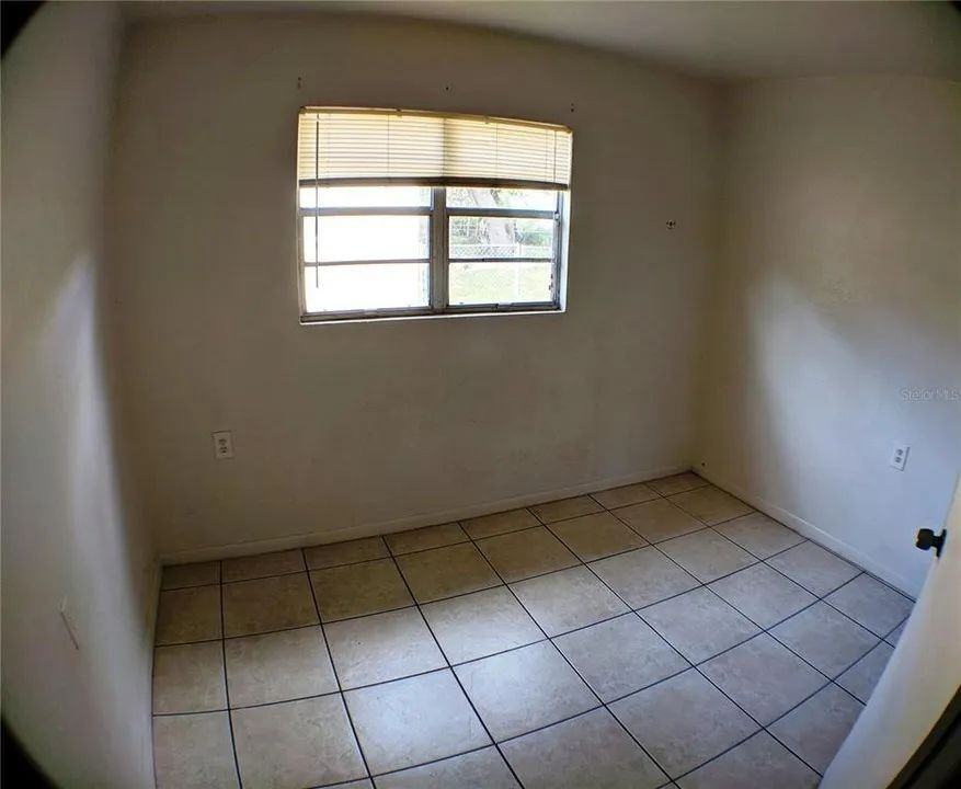 2906 N Orange Ave - Photo 5 of 9