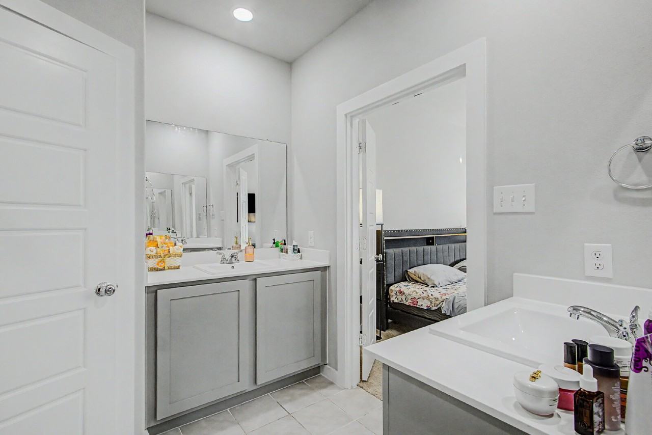 415 Travine Dr - Photo 7 of 36