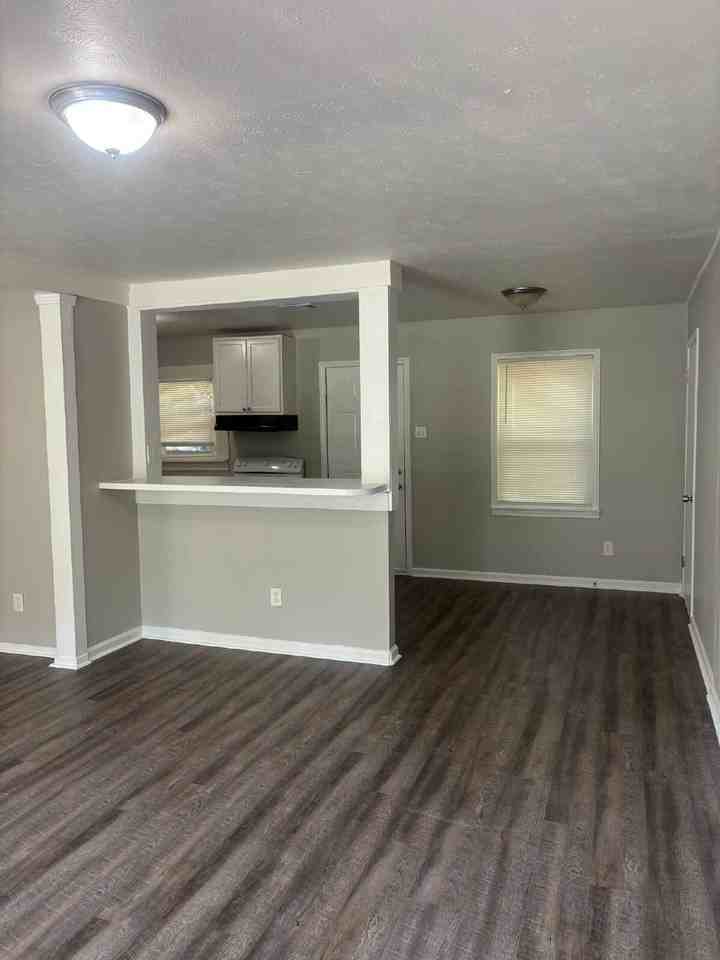 3613 Debby Dr - Photo 3 of 17