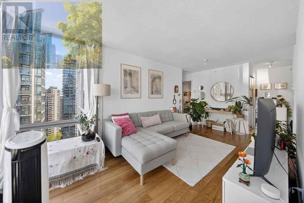 1200 W Georgia St - Photo 2 of 17