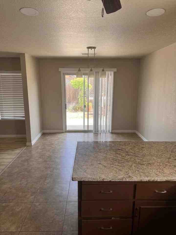 4104 Madeline Way - Photo 6 of 12