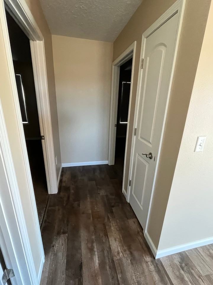 110 W Cedar Ln - Photo 2 of 14