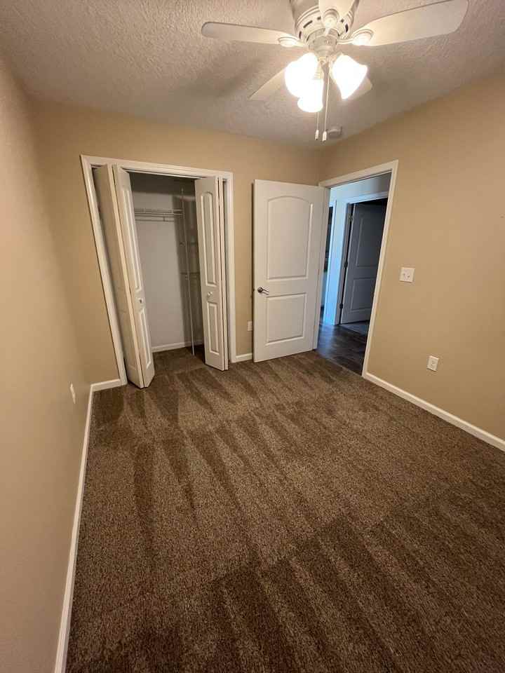 110 W Cedar Ln - Photo 5 of 14