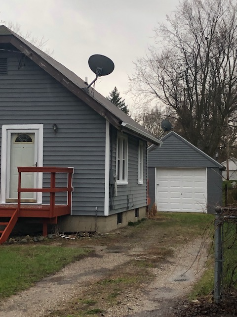 544 E Paulson St - Photo 2 of 11