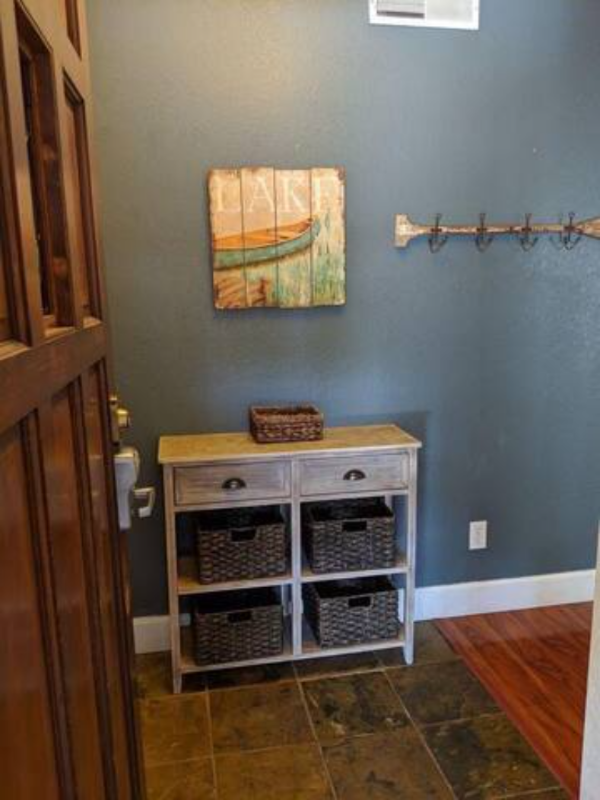 113 E Center St - Photo 4 of 26