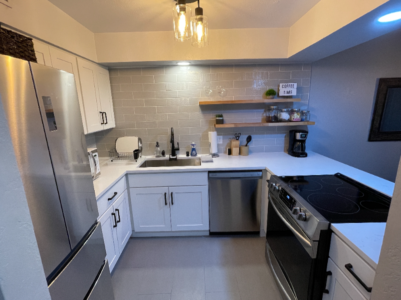113 E Center St - Photo 6 of 26