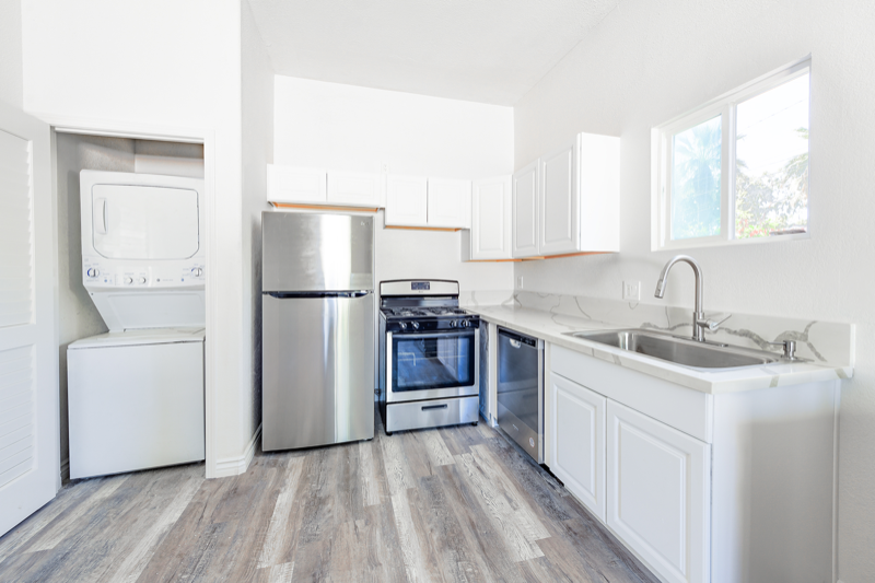 207 W Cypress Ave #2 - Photo 4 of 14
