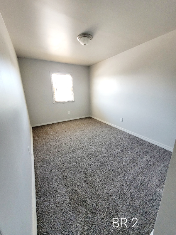 81 W County St #A - Photo 3 of 12