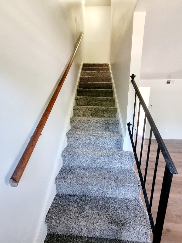 81 W County St #A - Photo 5 of 12